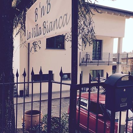 La Villa Bianca Bnb Cantù Esterno foto